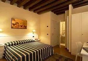  בית הארחה Venice Resorts Guest House