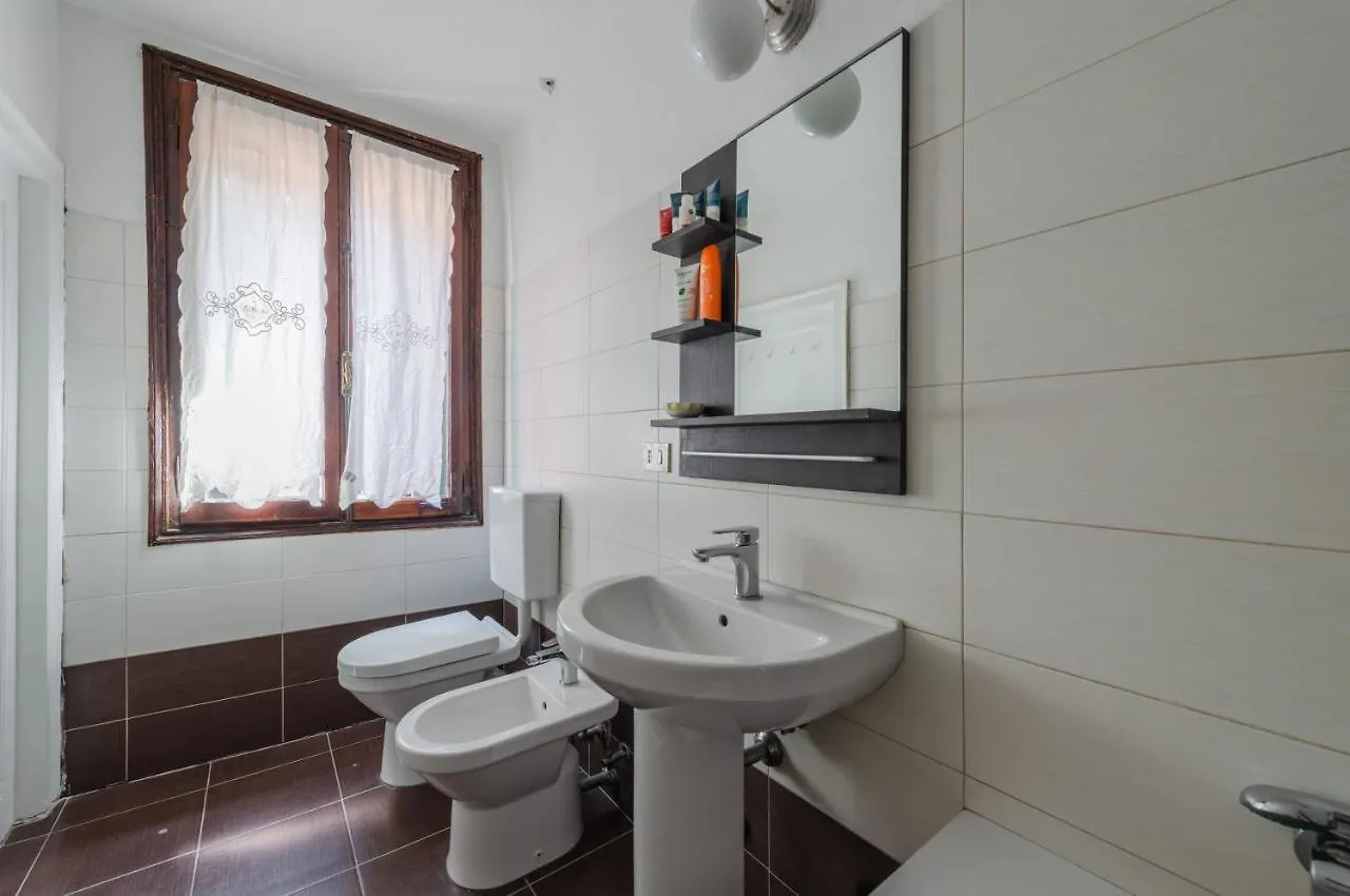 Lovely & Roomy Venetian Apartment X5!  Venice